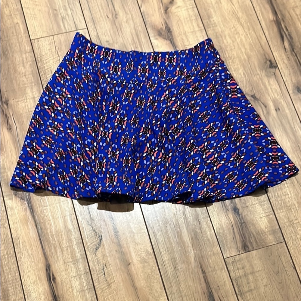 Gianni Bini Women’s Blue Geometric pattern Skater Mini Skirt Sz S Summer TC0442